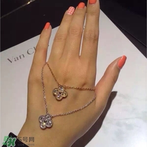 梵克雅寶項(xiàng)鏈?zhǔn)鞘裁床馁|(zhì)？vca項(xiàng)鏈?zhǔn)屈S金的嗎