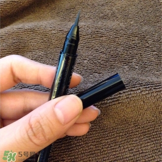 veecci唯資水眉筆怎么用？唯資水眉筆使用步驟