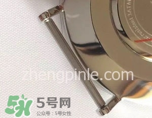 dw丹尼爾惠靈頓手表怎么調(diào)時間？dw手表怎么沒有日期