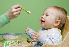寶寶吃米粉會上火嗎？寶寶吃米粉會出現(xiàn)上火嗎？