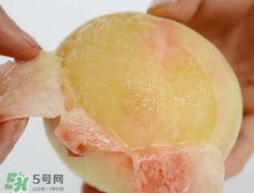 ?桃子發(fā)霉了還可以吃嗎？吃了發(fā)霉的桃子怎么辦？