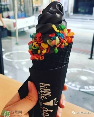 炭黑冰淇淋好吃嗎？炭黑冰淇淋哪里買(mǎi)？