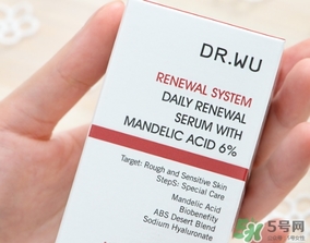 dr.wu杏仁酸18和6哪個(gè)好？dr.wu達(dá)爾夫杏仁酸18和6區(qū)別