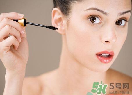 孕婦能抹護膚品嗎？孕婦能化妝嗎？