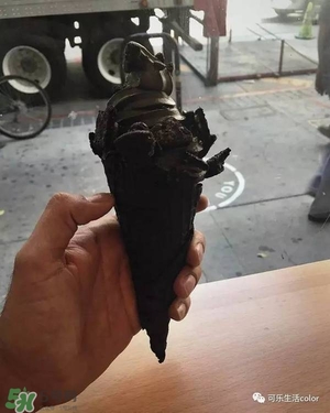 炭黑冰淇淋好吃嗎？炭黑冰淇淋哪里買(mǎi)？