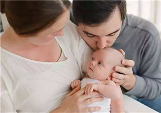夏天坐月子可以吹風(fēng)扇嗎？夏天風(fēng)扇能不能給產(chǎn)婦用？