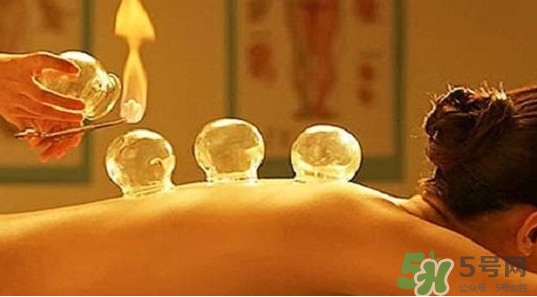 刮痧拔罐可以同時做嗎？刮痧拔罐能一起做嗎