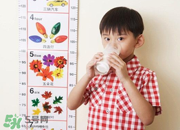 兒童什么時(shí)候補(bǔ)鈣效果好？兒童鈣片應(yīng)該怎么吃？