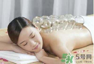 女人刮痧好還是拔罐好？刮痧和拔罐的區(qū)別