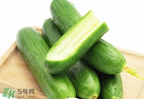 黃瓜敷臉要去皮嗎？黃瓜敷臉要削皮嗎？