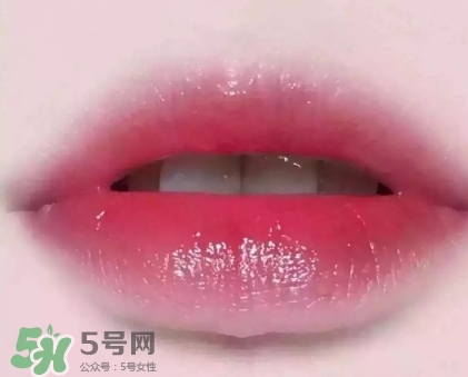 嬌蘭小黑裙唇膏口紅007多少錢？嬌蘭小黑裙007專柜價