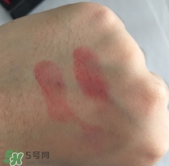 嬌蘭小黑裙003好看嗎？嬌蘭小黑裙唇膏003試色