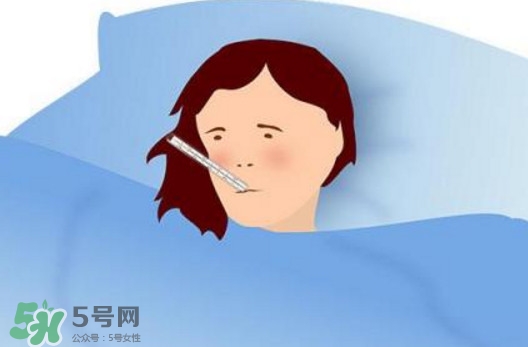 病毒性感冒發(fā)燒怎么辦？病毒性感冒癥狀有哪些