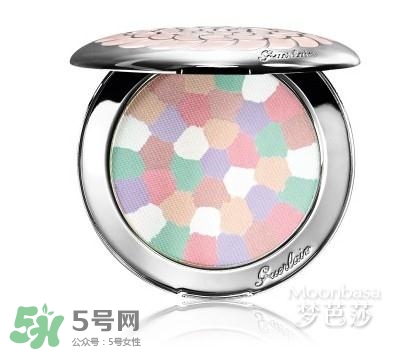 嬌蘭和迪奧粉餅?zāi)膫€好？嬌蘭和dior迪奧粉餅對比