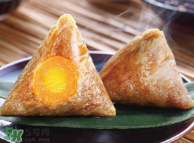 蛋黃粽子的蛋黃怎么弄？包粽子的蛋黃怎么處理？
