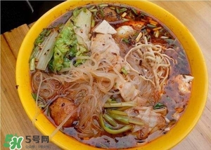 麻辣燙和冒菜有啥區(qū)別？麻辣燙和冒菜哪個(gè)好吃？