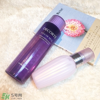 夏天用什么乳液好 夏天用什么乳液比較清爽不油膩 夏天用什么乳液好 夏天用什么乳液比較清爽不油膩