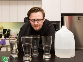 30天不喝飲料，妹子的對比照令人震驚 喝白開水的好處