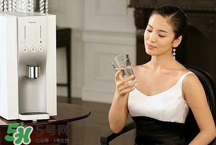 30天不喝飲料，妹子的對比照令人震驚 喝白開水的好處
