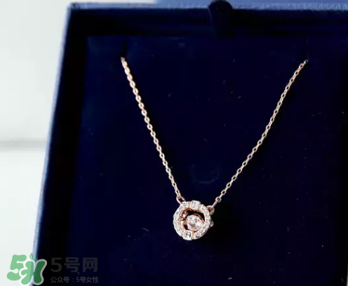 施華洛世奇跳動(dòng)的心是什么材質(zhì)？跳動(dòng)的心項(xiàng)鏈?zhǔn)倾y的嗎？