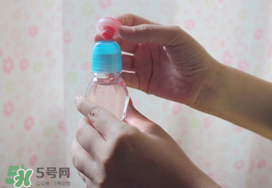 彈珠汽水怎么開？彈珠汽水怎么開不會(huì)噴？