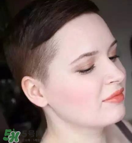 嬌蘭金管口紅怎么樣？嬌蘭金管限量口紅價格