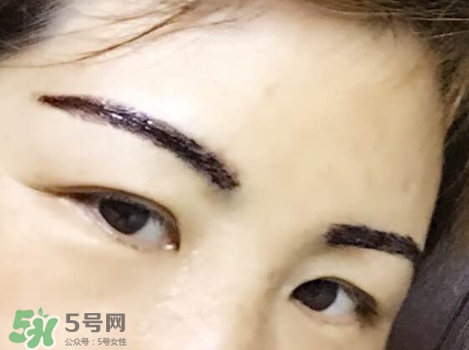 眉膠和眉粉哪個好用？眉膠和沒分的區(qū)別