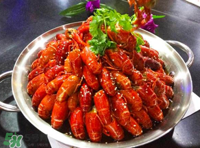 油燜大蝦為什么要放啤酒？做油燜大蝦啤酒什么時候放?