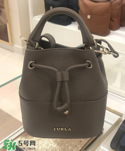 furla水桶包有幾種尺寸？芙拉水桶包尺寸多大？