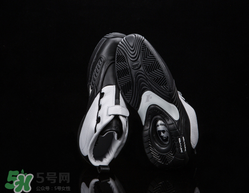 reebok answer4復(fù)刻版在哪買？銳步艾弗森戰(zhàn)靴復(fù)刻哪里有賣？