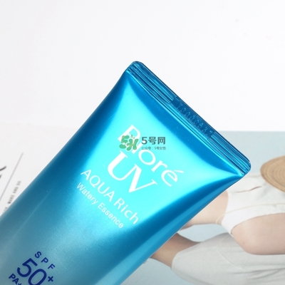 碧柔藍(lán)管防曬黑嗎？碧柔藍(lán)管是物理防曬嗎？