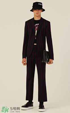 versus versace2018早春度假系列衣服款式有哪些_好看嗎？