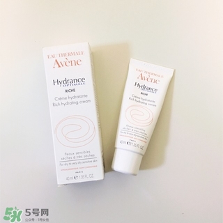 敏感痘痘肌晚上用什么護(hù)膚品好 晚間護(hù)膚品分享 敏感痘痘肌晚上用什么護(hù)膚品好 晚間護(hù)膚品分享