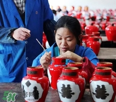 花雕酒是什么做的？花雕酒用什么做的