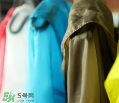 防曬衣什么顏色最防曬？防曬衣哪個(gè)顏色防曬效果好？