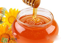 胃脹氣可以喝蜂蜜水嗎？胃脹氣可不可以喝蜂蜜水？
