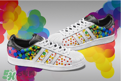 2017adidas pride系列有哪幾款？阿迪達(dá)斯彩虹配色運(yùn)動(dòng)鞋好看嗎？