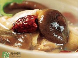 鴨肉能和香菇一起燉嗎？香菇燉鴨肉有毒嗎？