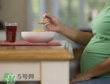 綠豆湯孕婦可以喝嗎？孕婦可以吃冰綠豆湯嗎？