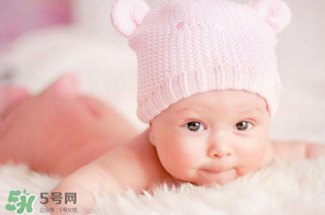夏季寶寶體溫多少正常？夏季寶寶體溫會偏高嗎？