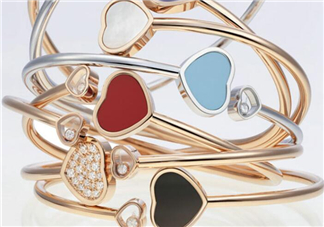 chopard手鐲是什么材質(zhì)？蕭邦手鐲是鍍金的嗎？