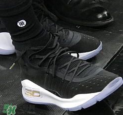 under armour curry4黑金怎么樣？庫里總決賽戰(zhàn)靴客場配色諜照曝光