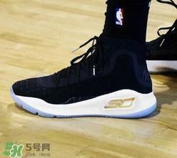 under armour curry4黑金怎么樣？庫里總決賽戰(zhàn)靴客場配色諜照曝光