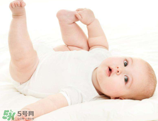 寶寶被蚊子咬后腫很大怎么辦？蚊子包消腫的方法