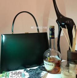 celine clasp多少錢(qián)？celine clasp專(zhuān)柜價(jià)格