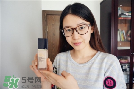 雅詩(shī)蘭黛沁水粉底液多少錢_專柜價(jià) 雅詩(shī)蘭黛沁水粉底液多少錢_專柜價(jià)