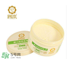 爽身粉可以擦臉上嗎？臉上可不可以涂爽身粉？