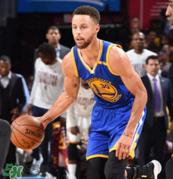 under armour curry4 low什么樣？庫里第四代總決賽戰(zhàn)靴低幫版諜照