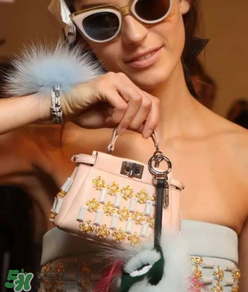 fendi peekaboo尺寸多大？芬迪peekaboo尺寸有哪幾種？