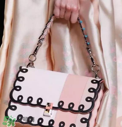 fendi kan i尺寸多大？芬迪kan i包包尺寸介紹